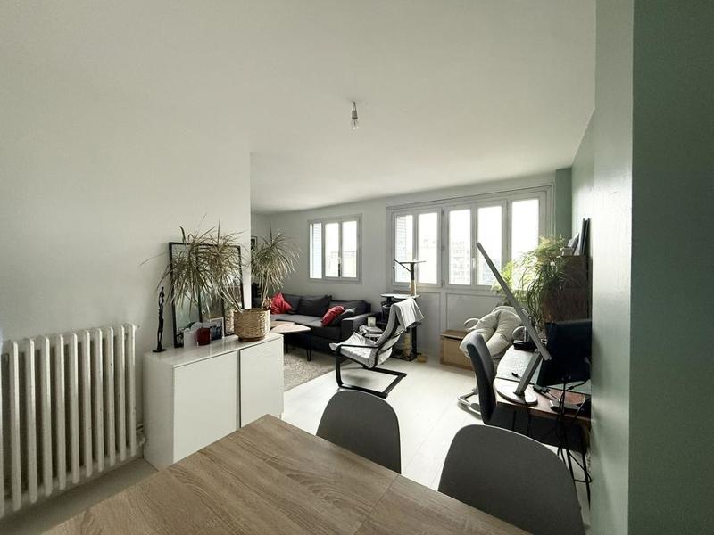 Appartement ancien - 59 m² - 3 pièces