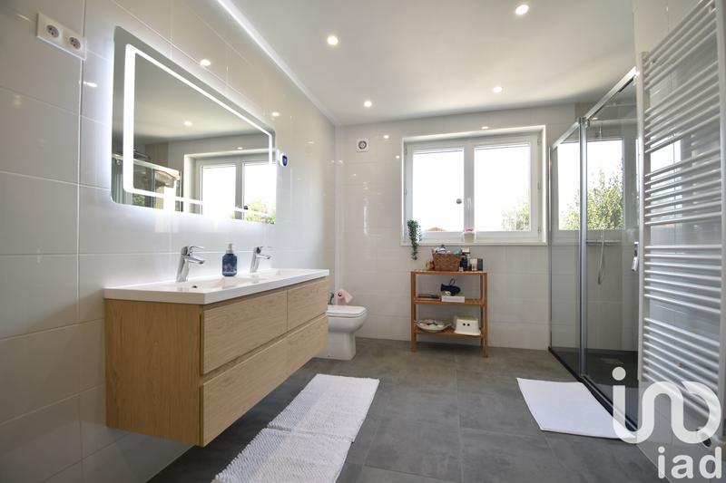 Maison - 141 m² - 5 pièces