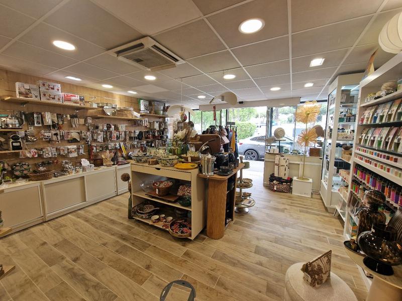 Fonds de commerce - 65 m²