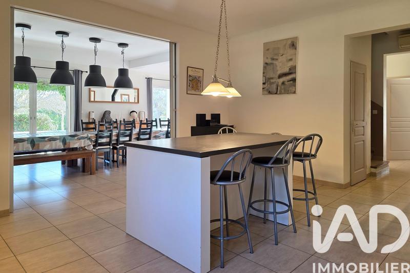 Maison - 348 m² - 12 pièces