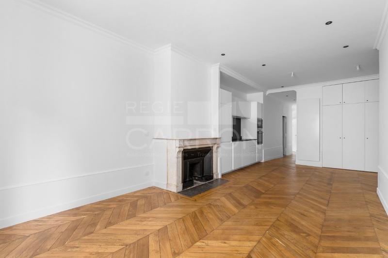 Appartement - 99 m² - 4 pièces