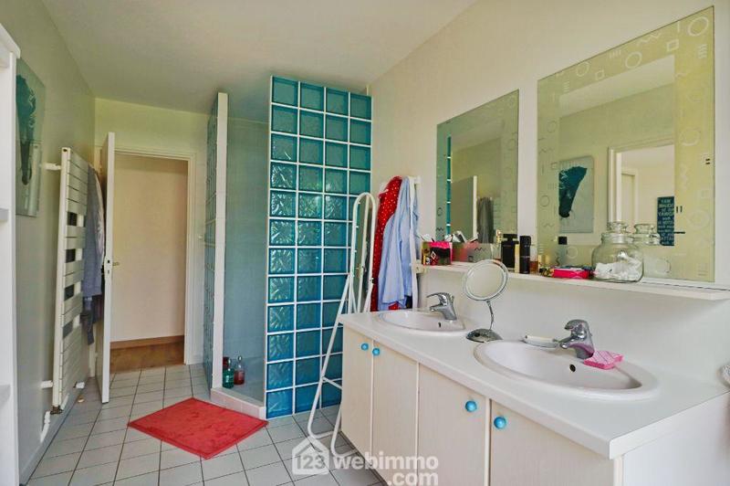 Maison - 175 m² - 6 pièces