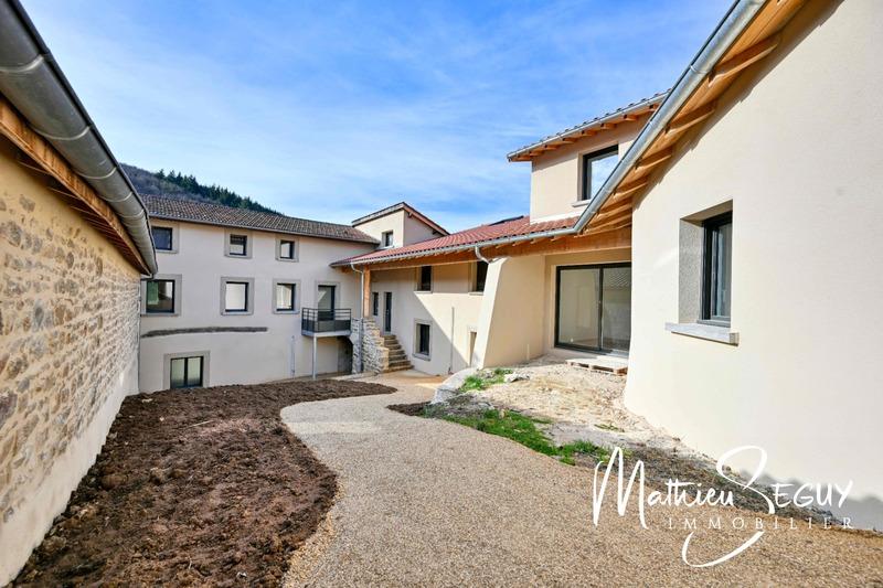 Appartement - 100 m² - 4 pièces