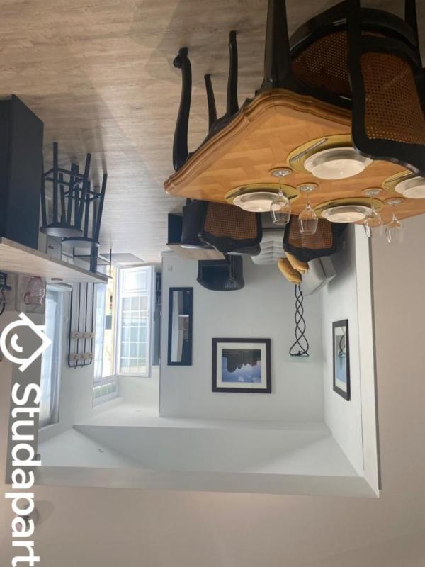 Chambre - 12 m² - 1 pièce