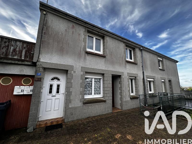 Maison - 207 m² - 8 pièces