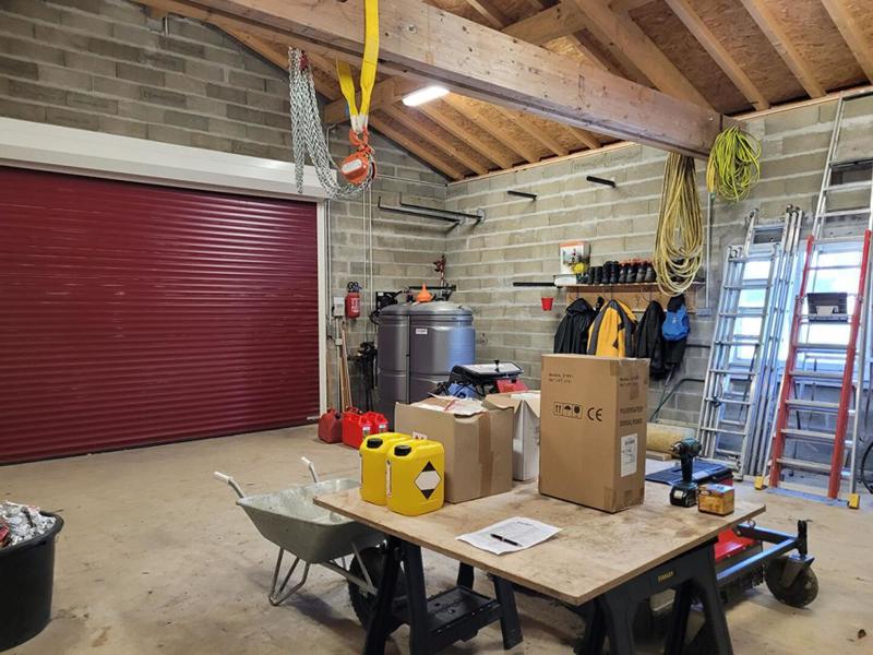 Entrepôt - 70 m² - 2 pièces