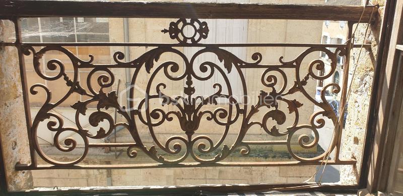 Maison ancienne - 330 m² - 15 pièces