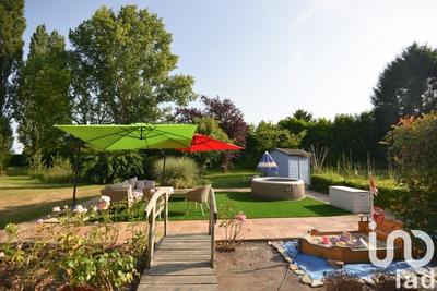 Maison - 235 m² - 7 pièces