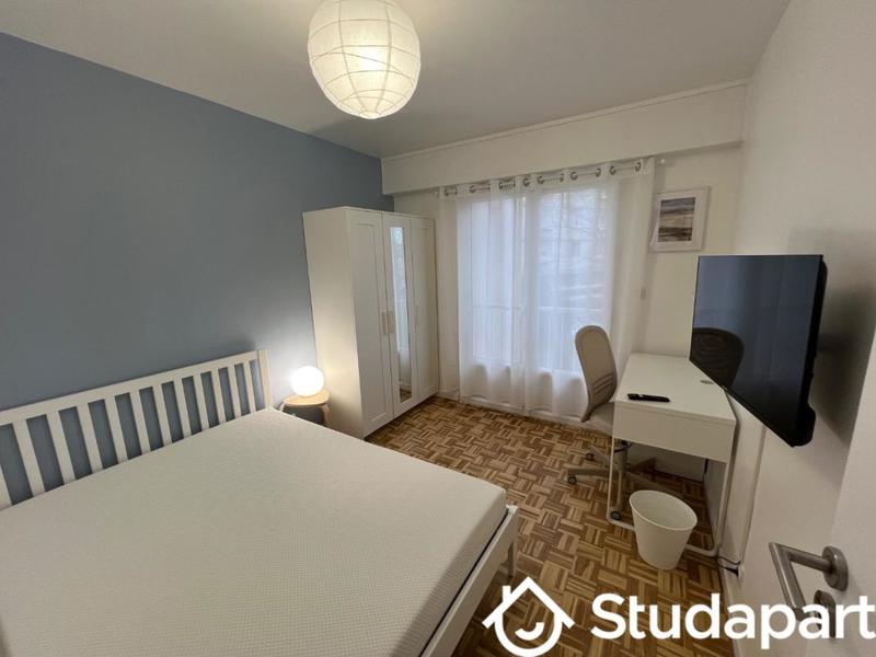 Chambre - 11 m² - 1 pièce