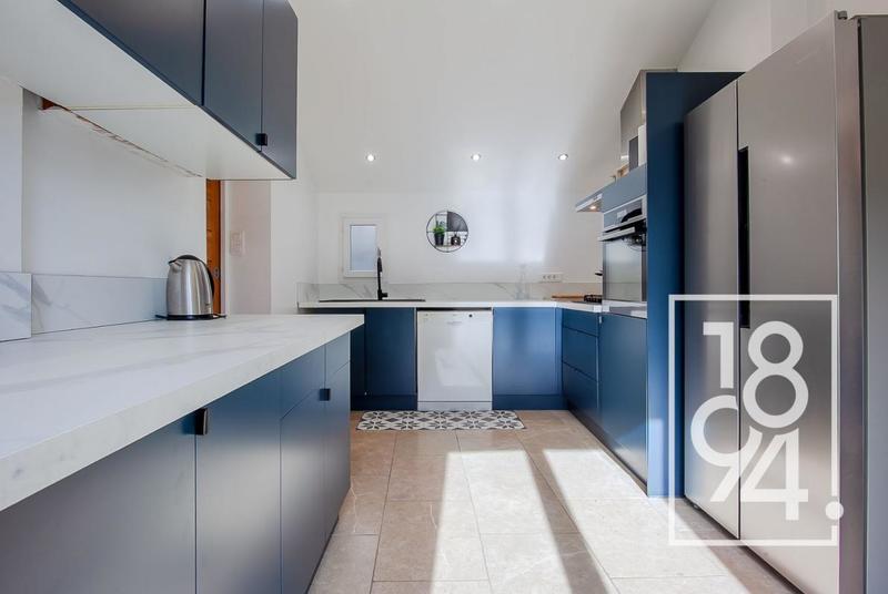 Maison - 213 m² - 5 pièces