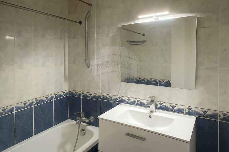 Appartement - 101 m² - 6 pièces