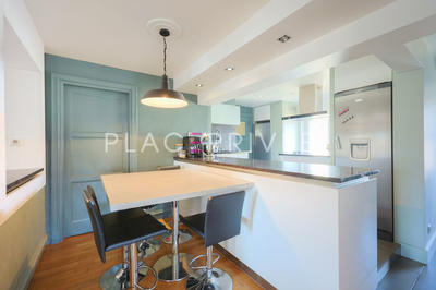 Appartement - 182 m² - 5 pièces