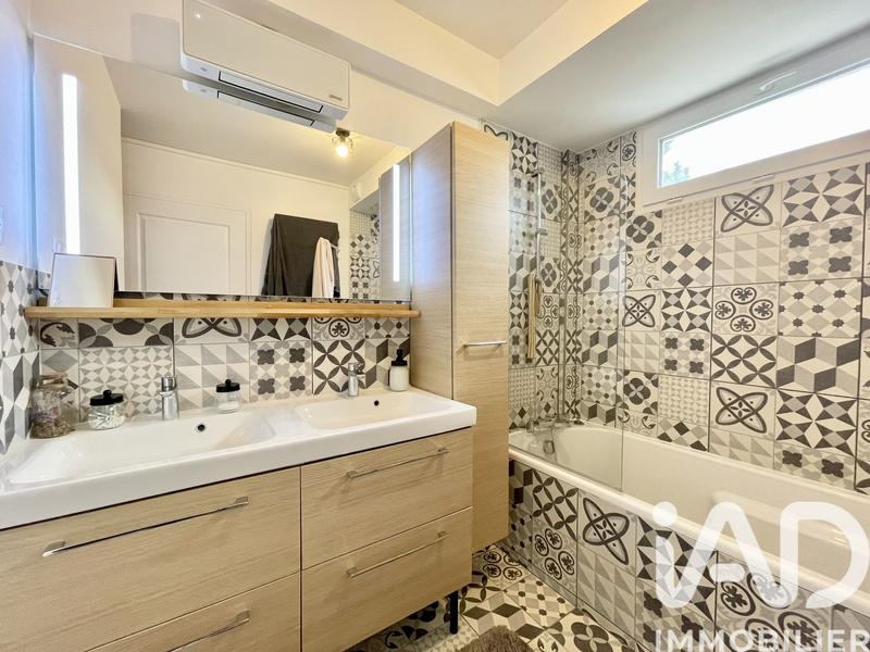 Appartement - 90 m² - 4 pièces