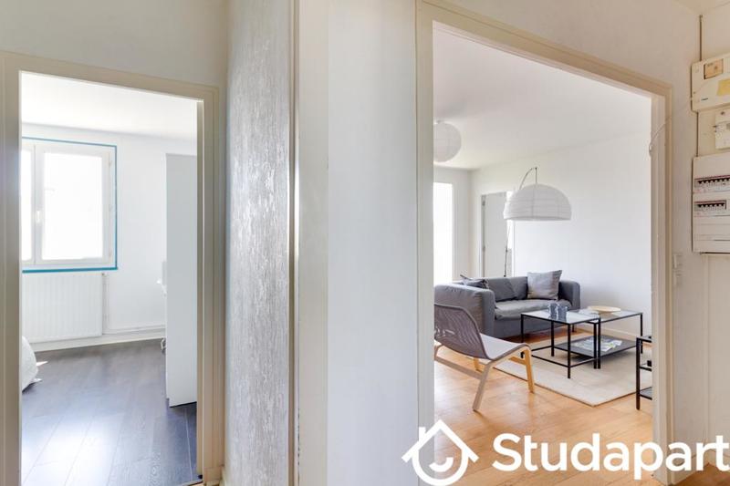 Chambre - 11 m² - 1 pièce