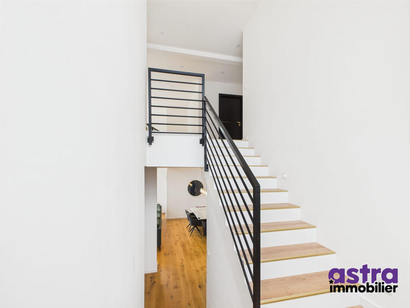 Maison contemporaine - 174 m² - 7 pièces