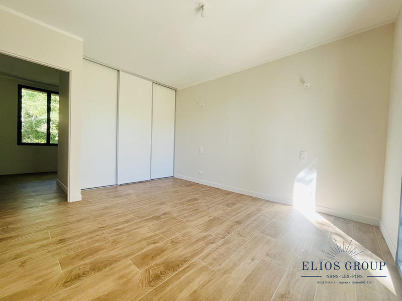 Villa - 310 m² - 10 pièces