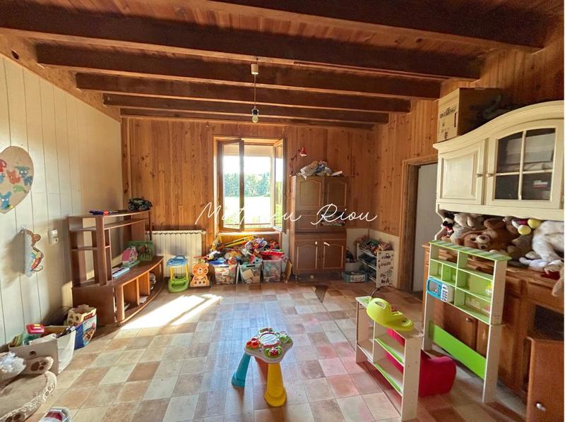 Maison - 252 m² - 6 pièces