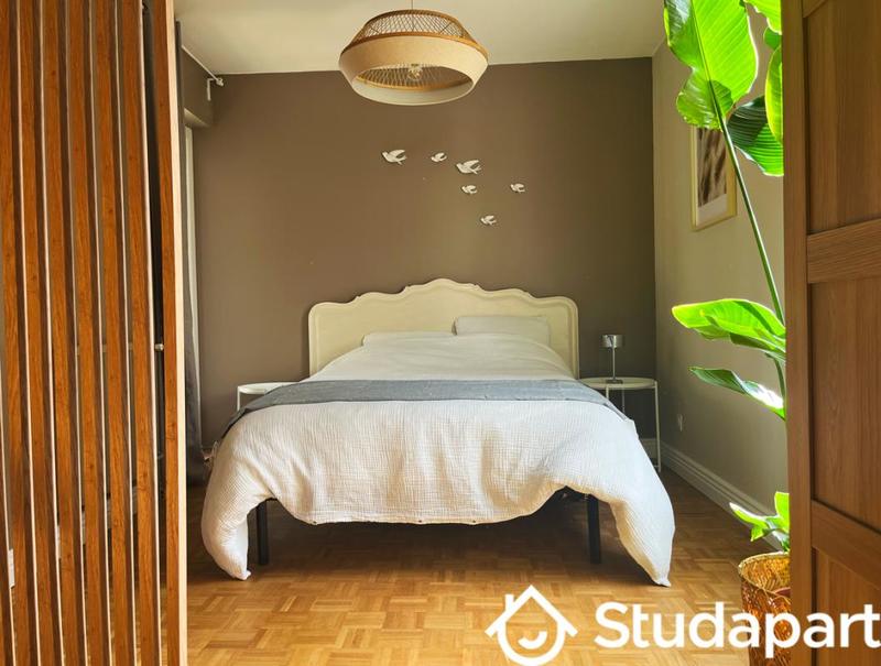 Chambre - 12 m² - 1 pièce