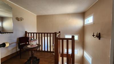 Maison - 312 m² - 12 pièces