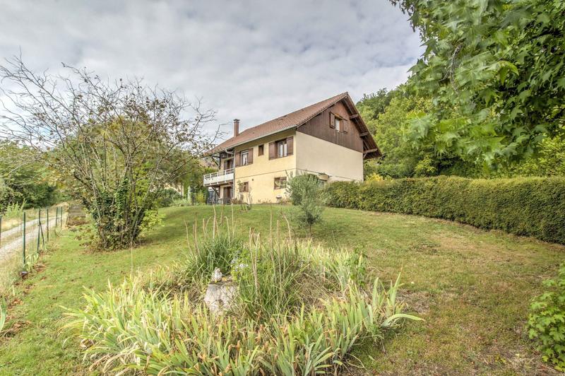 Maison - 204 m² - 5 pièces