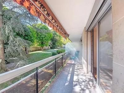 Appartement - 81 m² - 4 pièces