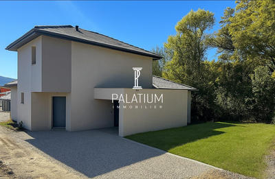 Maison contemporaine - 114 m² - 5 pièces