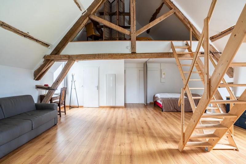 Demeure - 476 m² - 14 pièces