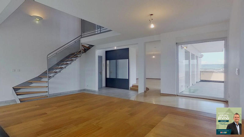 Duplex - 200 m² - 6 pièces