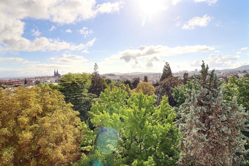 Appartement - 108 m² - 4 pièces