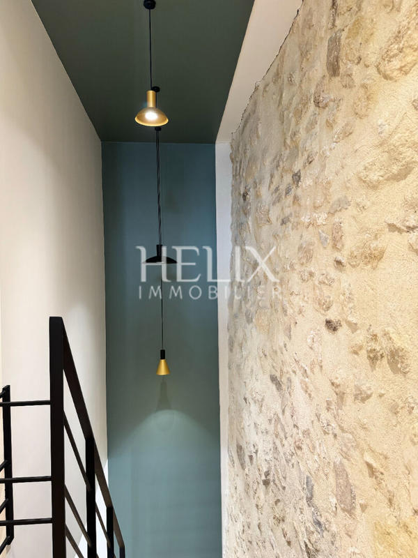 Appartement - 99 m² - 4 pièces