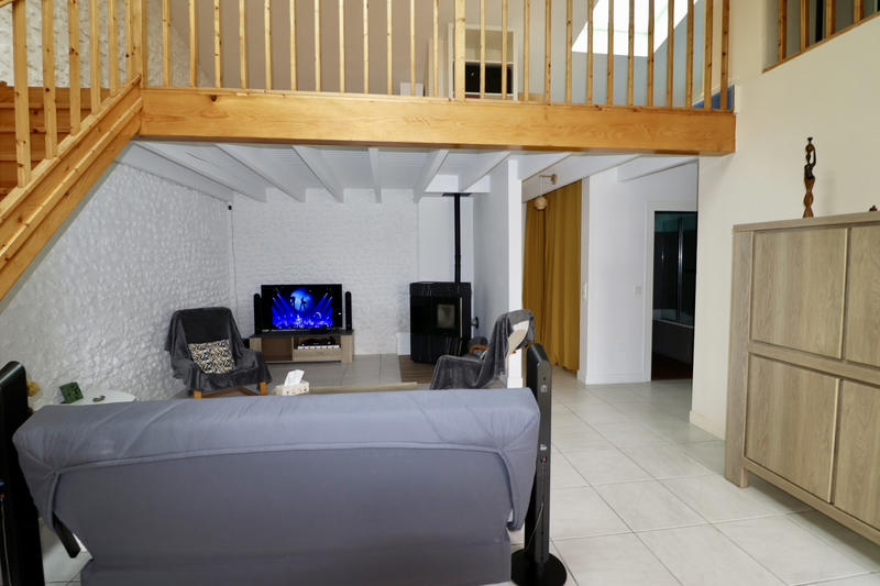 Maison - 156 m² - 8 pièces