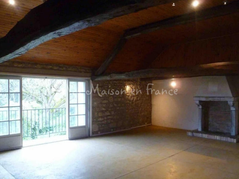 Maison - 200 m² - 7 pièces