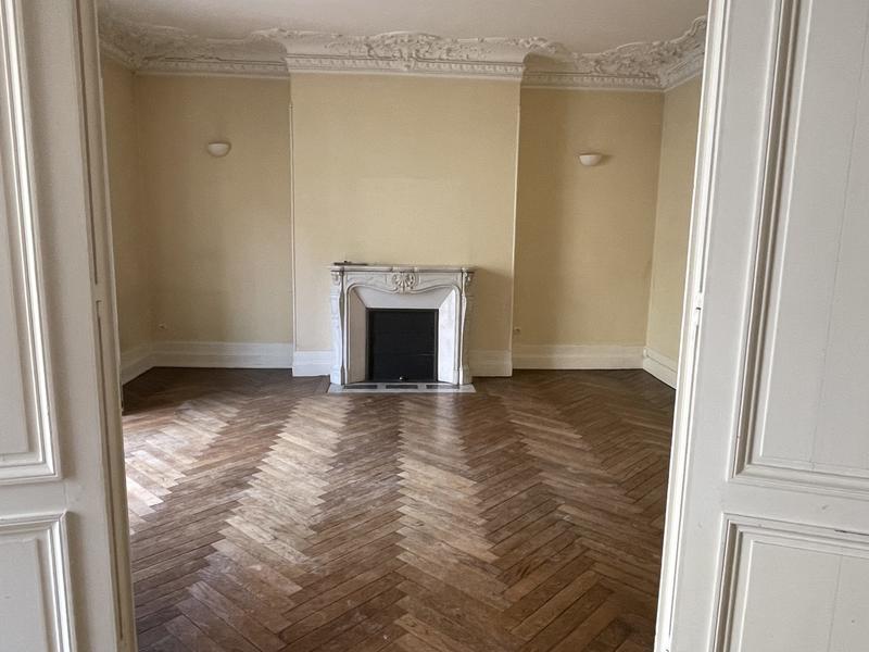 Appartement - 139 m² - 5 pièces