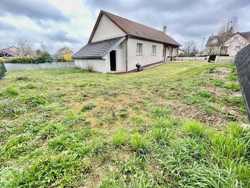 Maison - 100 m² - 5 pièces