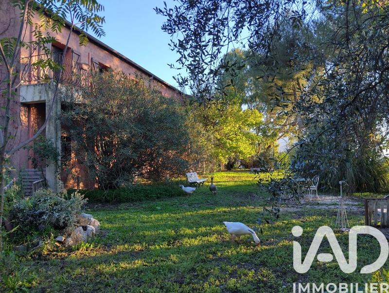 Maison - 204 m² - 9 pièces