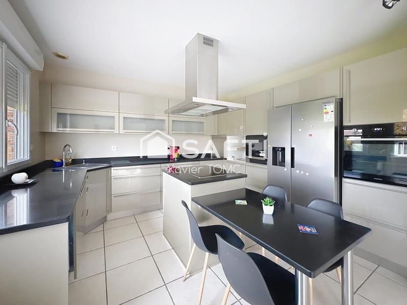 Maison - 177 m² - 5 pièces