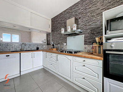 Maison - 94 m² - 4 pièces