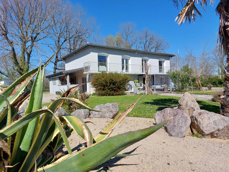 Maison - 178 m² - 6 pièces