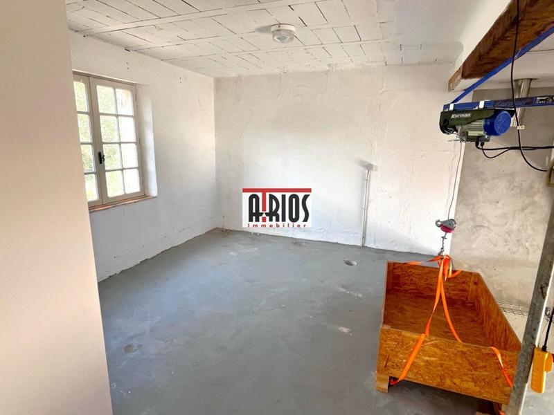 Local d'activité / Entrepôt - 169 m²