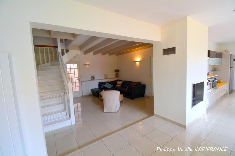 Villa - 196 m² - 7 pièces