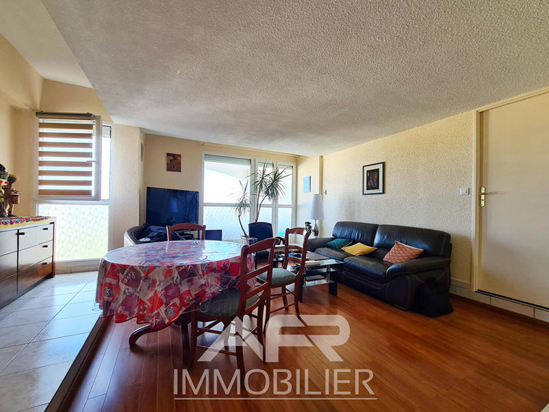 Appartement - 61 m² - 2 pièces