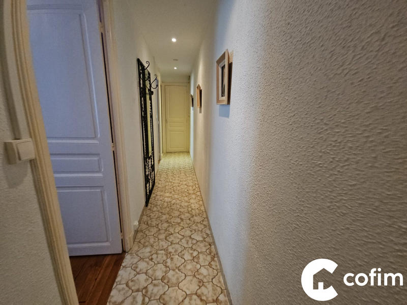 Appartement - 77 m² - 3 pièces