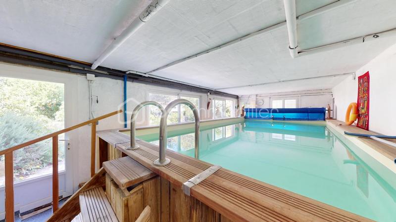 Maison traditionnelle - 117 m² - 5 pièces