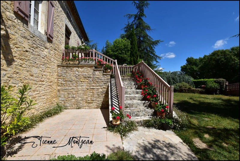 Maison - 156 m² - 7 pièces