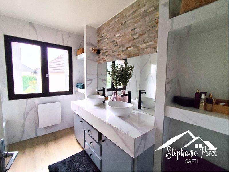 Maison - 145 m² - 5 pièces