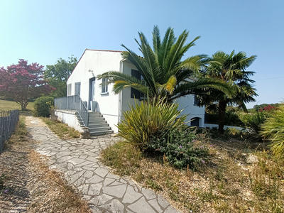 Maison - 80 m² - 3 pièces