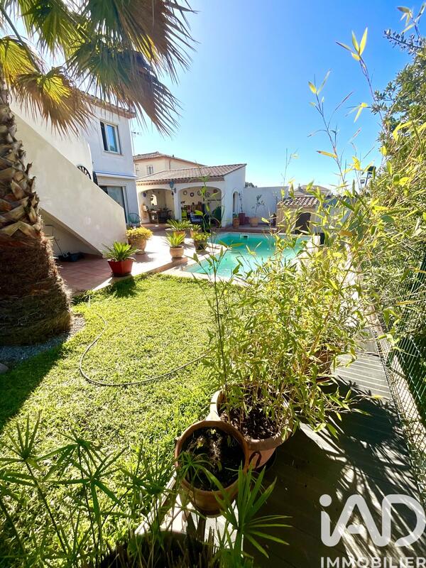 Maison - 200 m² - 7 pièces