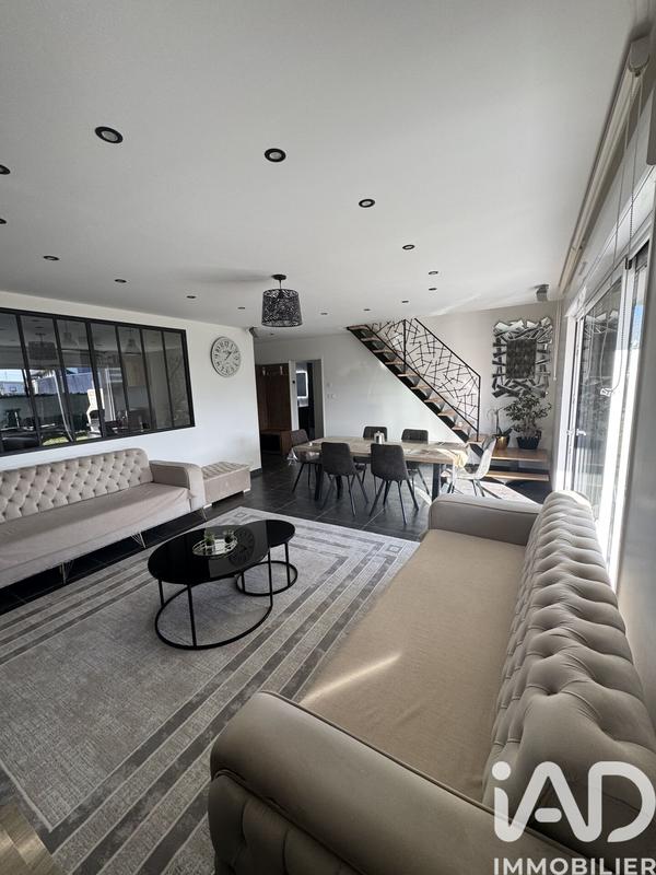 Maison - 169 m² - 7 pièces