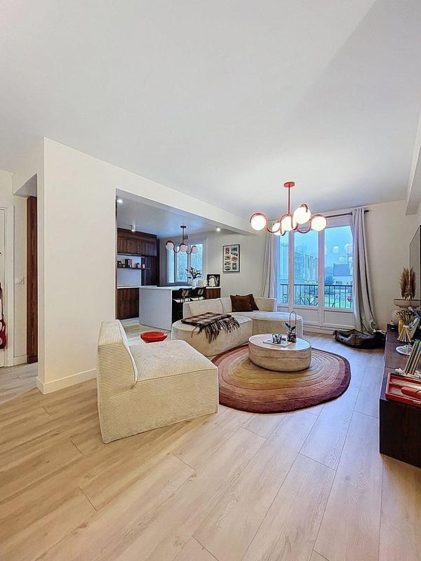 Appartement - 93 m² - 4 pièces