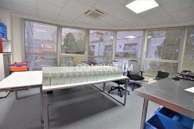 Local d'activité / Entrepôt - 217 m²